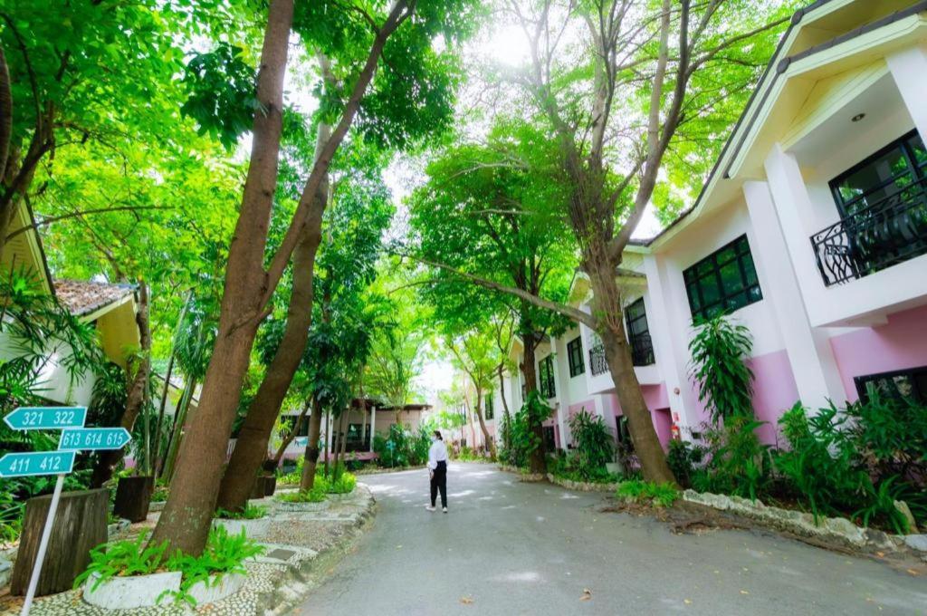 ชญาดา การ์เดน เฮาส์ แอนด์ รีสอร์ท โฮเทล  นครราชสีมา ภายนอก รูปภาพ